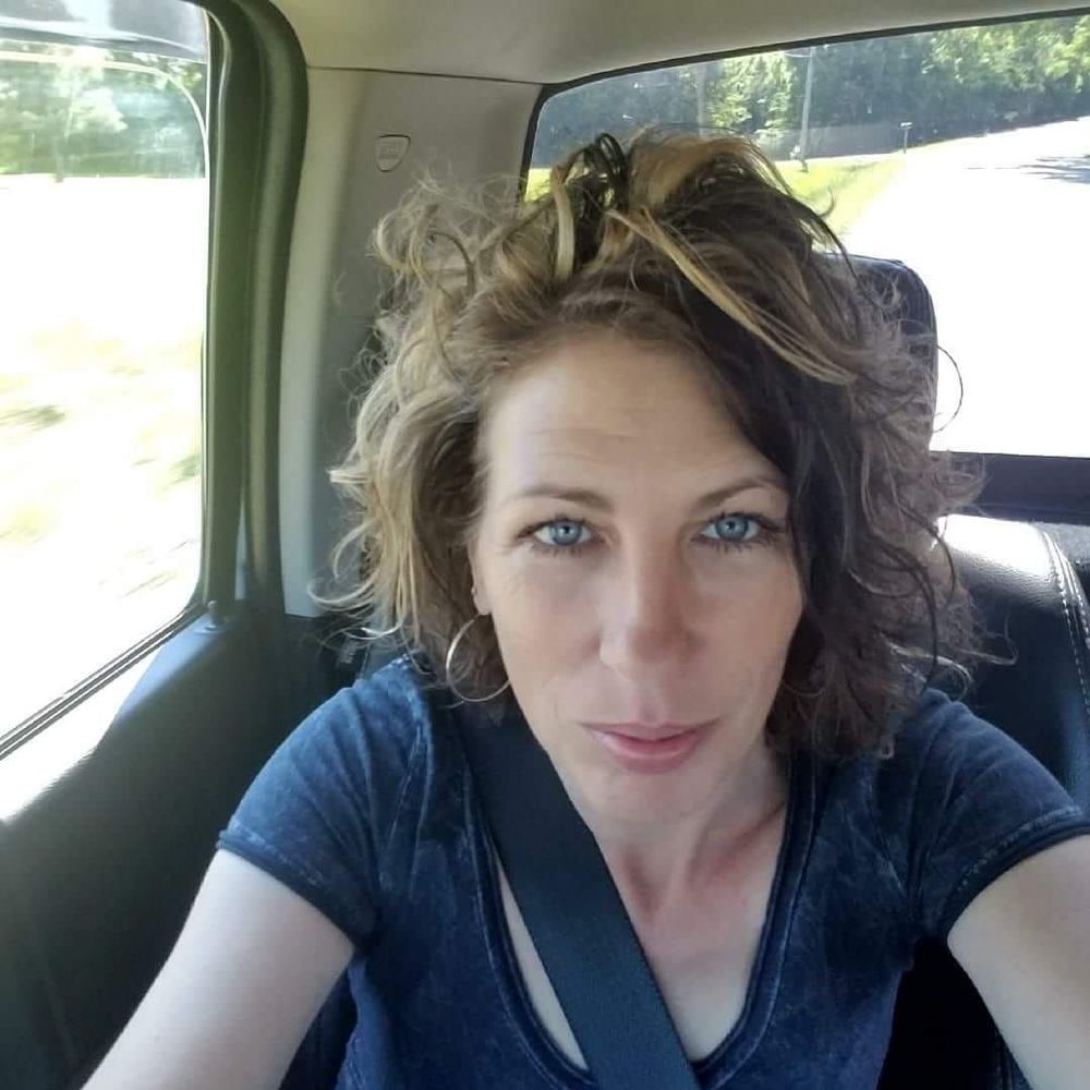 Meet your Posher, Regina